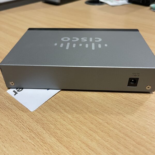 Cisco SG100D-08 8-Port Gigabit Switch - Image 2
