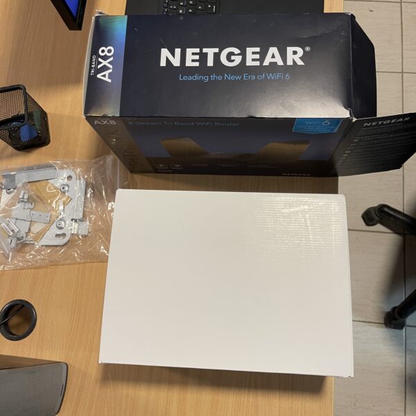 Netgear Nighthawk Wi-Fi 6 Ax8 Ax6200 - Image 2