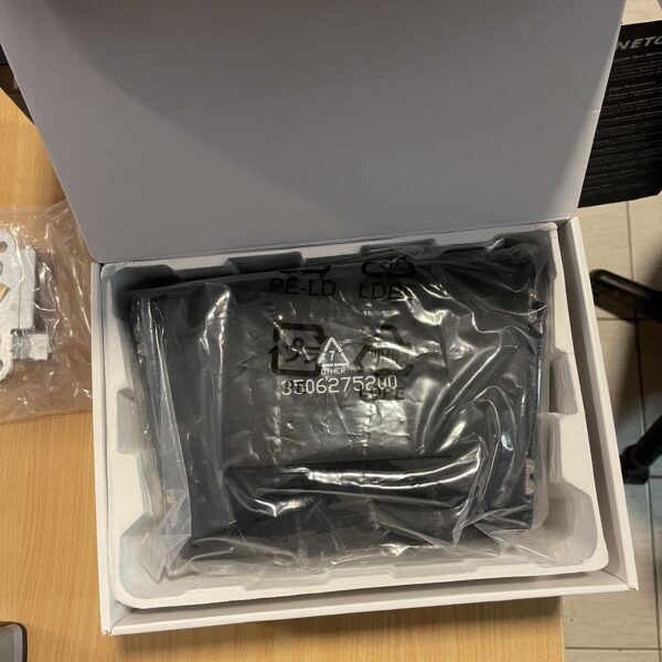 Netgear Nighthawk Wi-Fi 6 Ax8 Ax6200 - Image 3