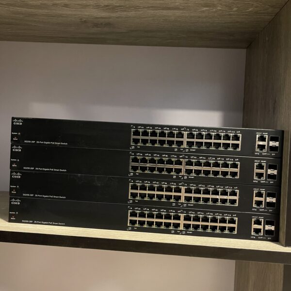 CISCO SG200-26 Gigabit PoE Smart Switch - Image 5